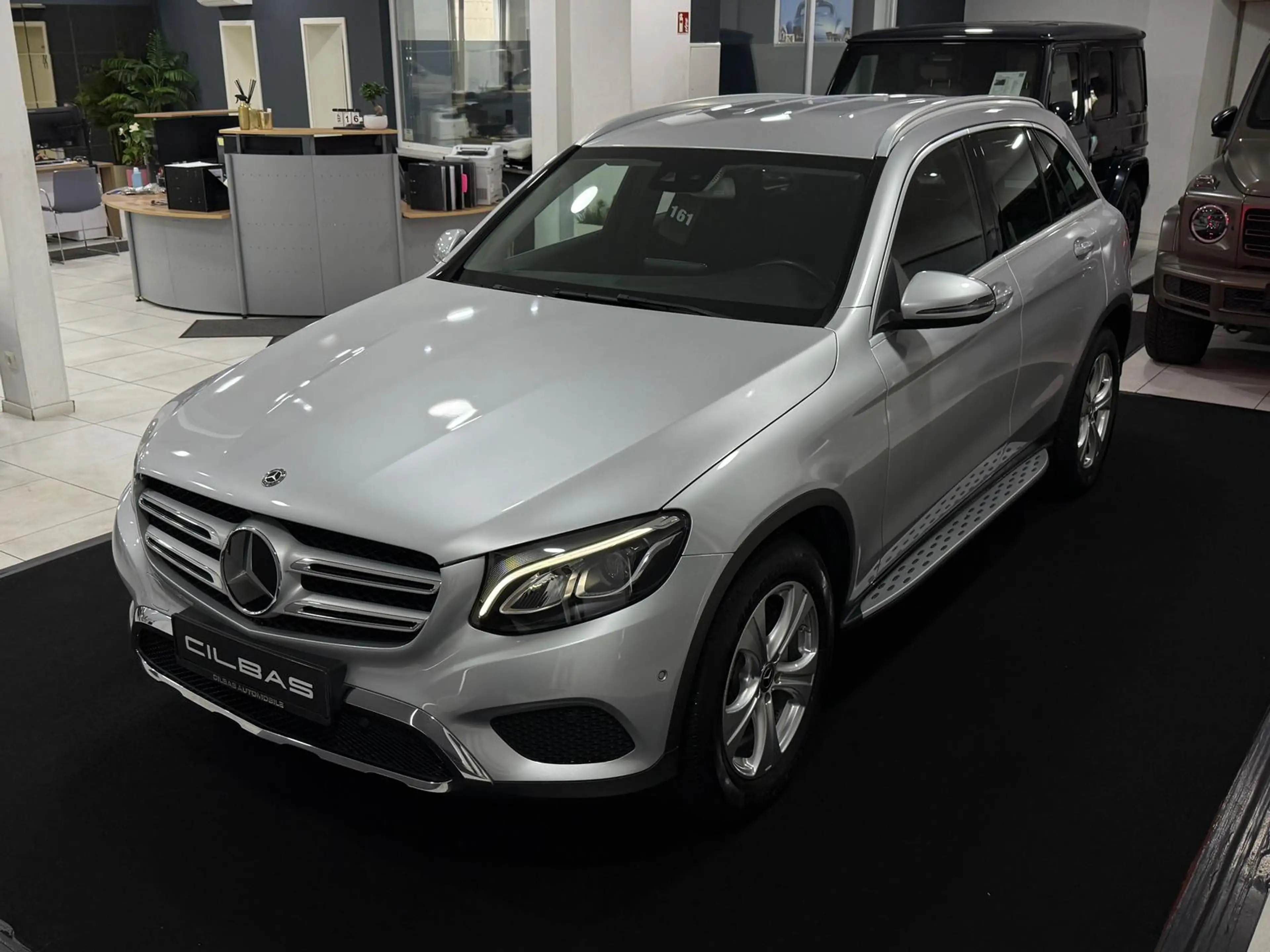 Mercedes-Benz GLC 250 4M 9G LUXURY*DISTR*LED*KAMERA*AHK*SPURH*
