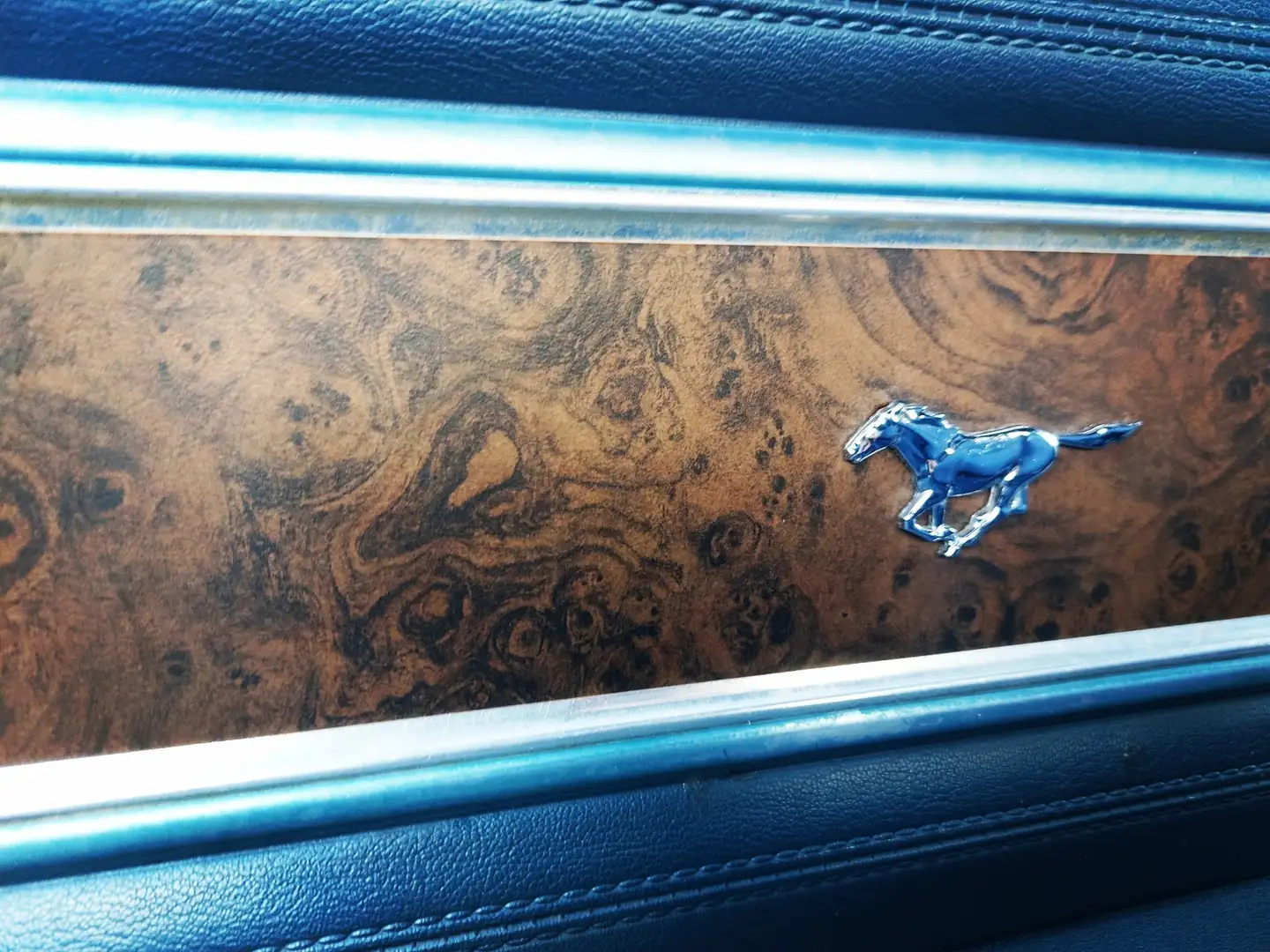 Ford Mustang II Blau - 2