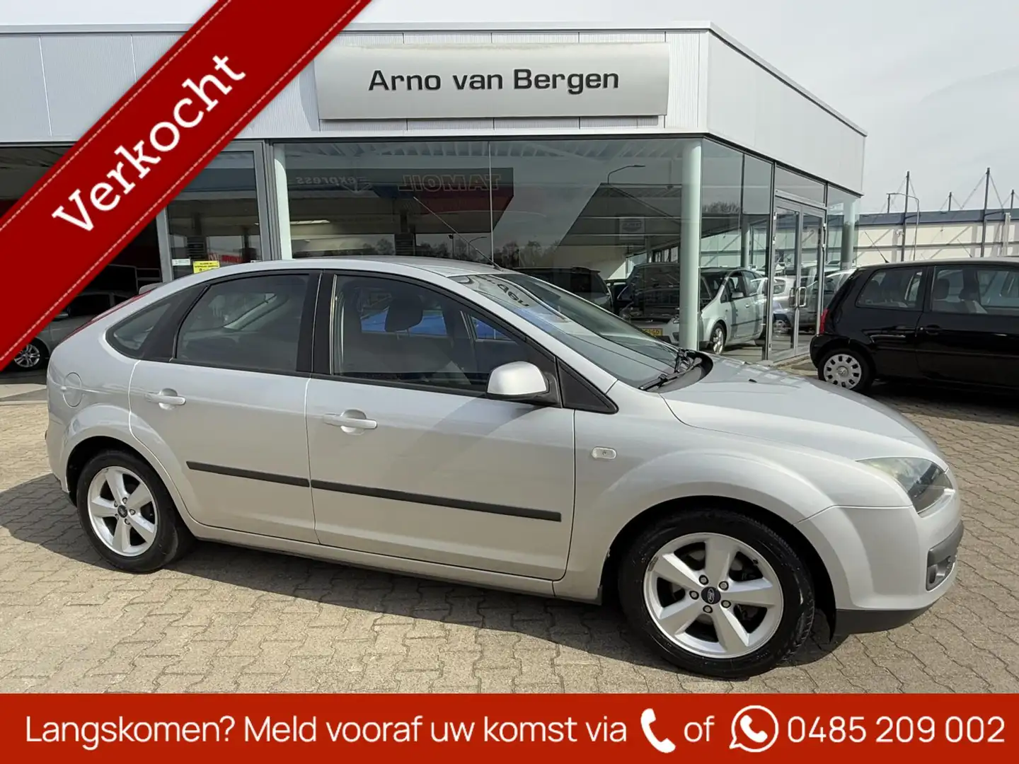 Ford Focus 1.6-16V Futura, airco, cruisecontrol, nette auto, Grijs - 1