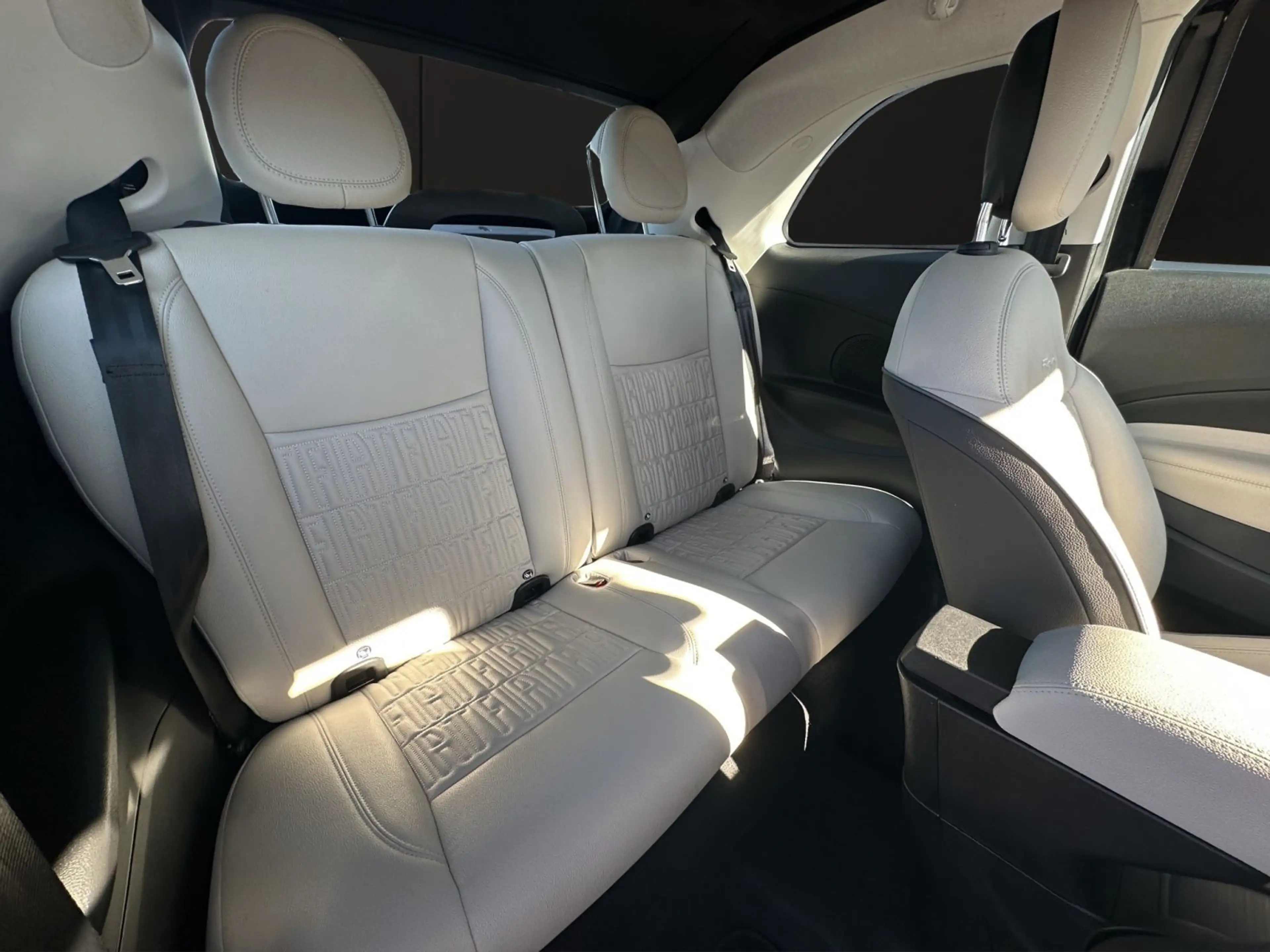 Fiat 500e Cabrio By Bocelli — photo 8
