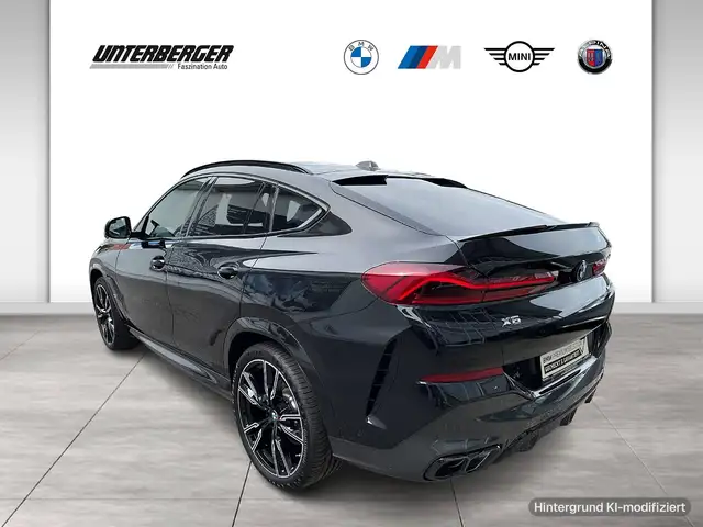 BMW X6 view 4
