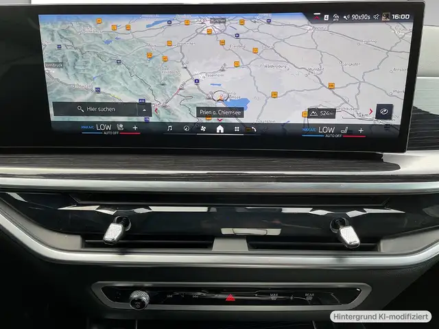 BMW X6 view 8