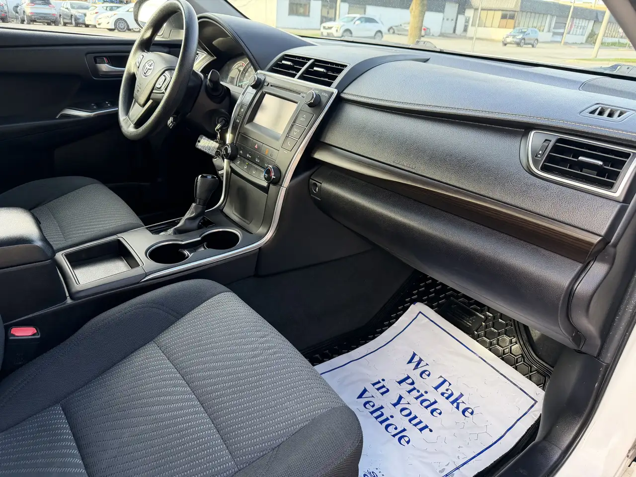 Toyota Camry снимка Toyota Camry