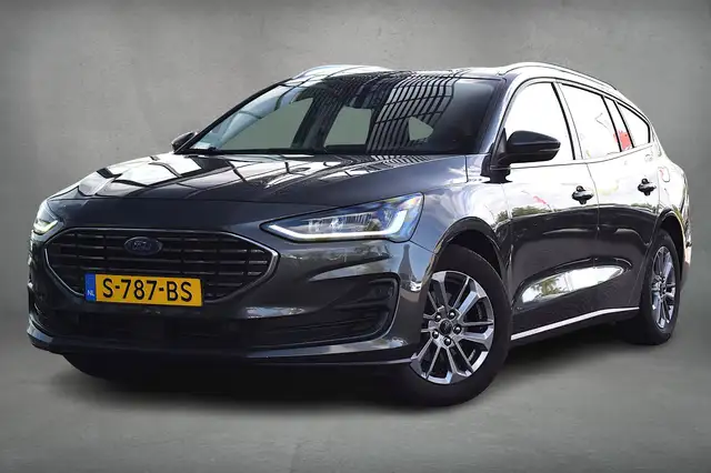 Ford Focus view 9