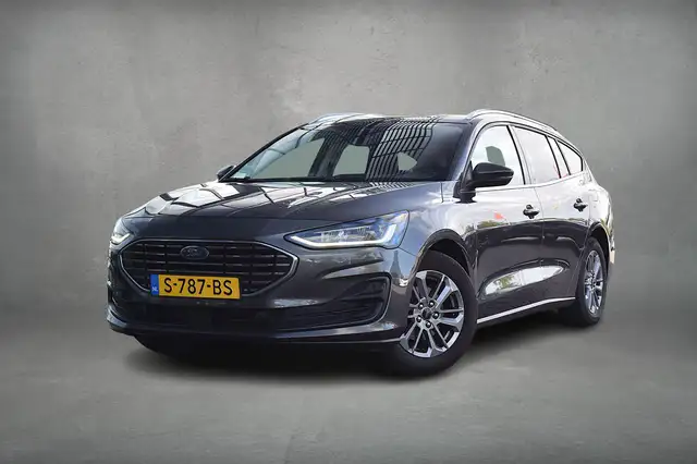 Ford Focus view 2