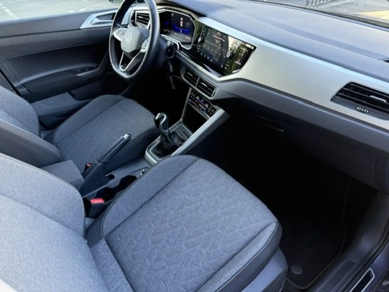 Volkswagen Polo 1.0 Benzine 80 PK Cruise AppConnect Pdc Zetelverwarming Airco, миниатюра 9