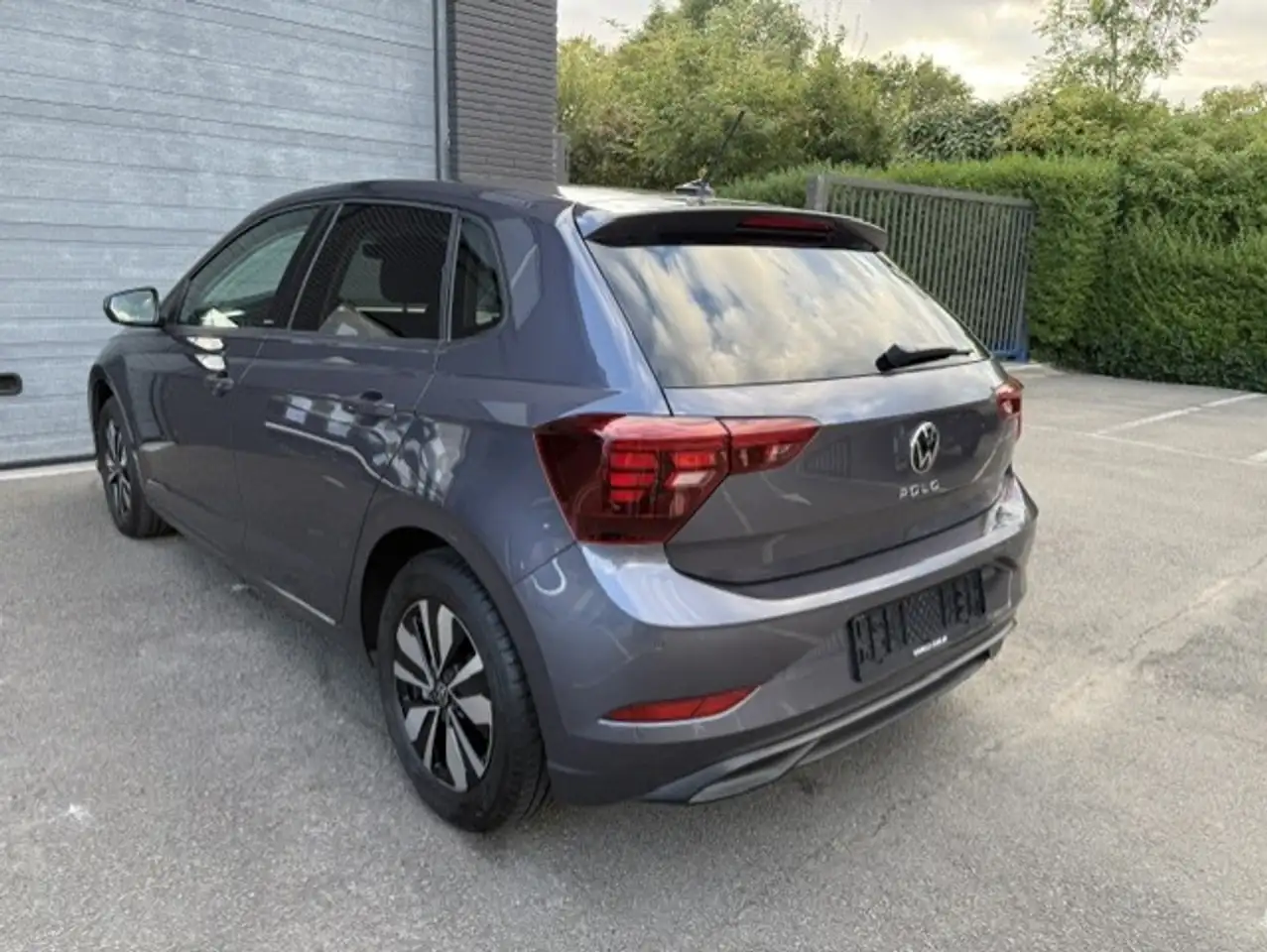 Volkswagen Polo 1.0 Benzine 80 PK Cruise AppConnect Pdc Zetelverwarming Airco, миниатюра 5