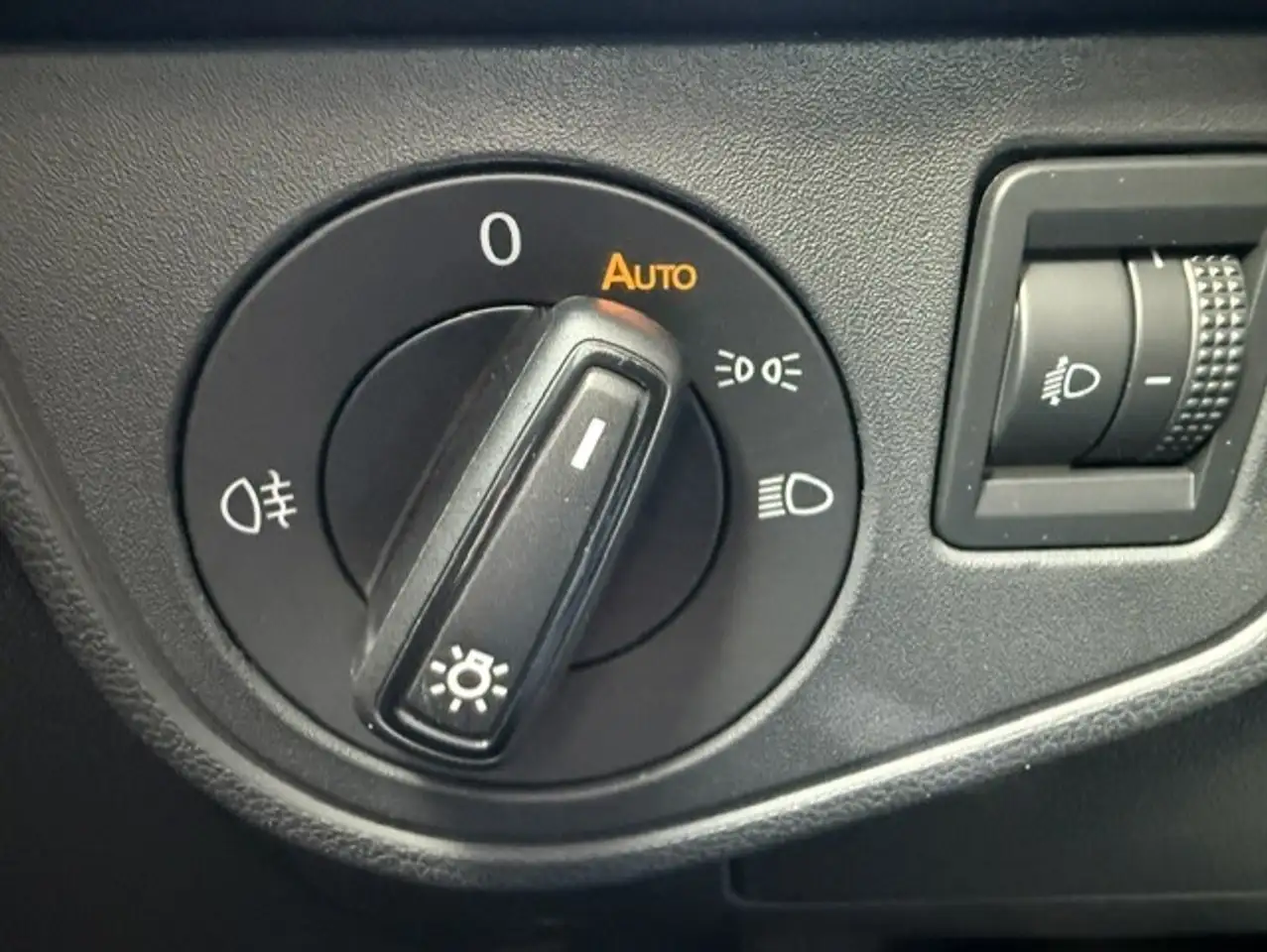 Volkswagen Polo 1.0 Benzine 80 PK Cruise AppConnect Pdc Zetelverwarming Airco, миниатюра 18