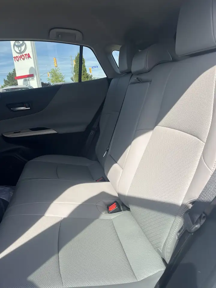 Toyota Venza снимка Toyota Venza