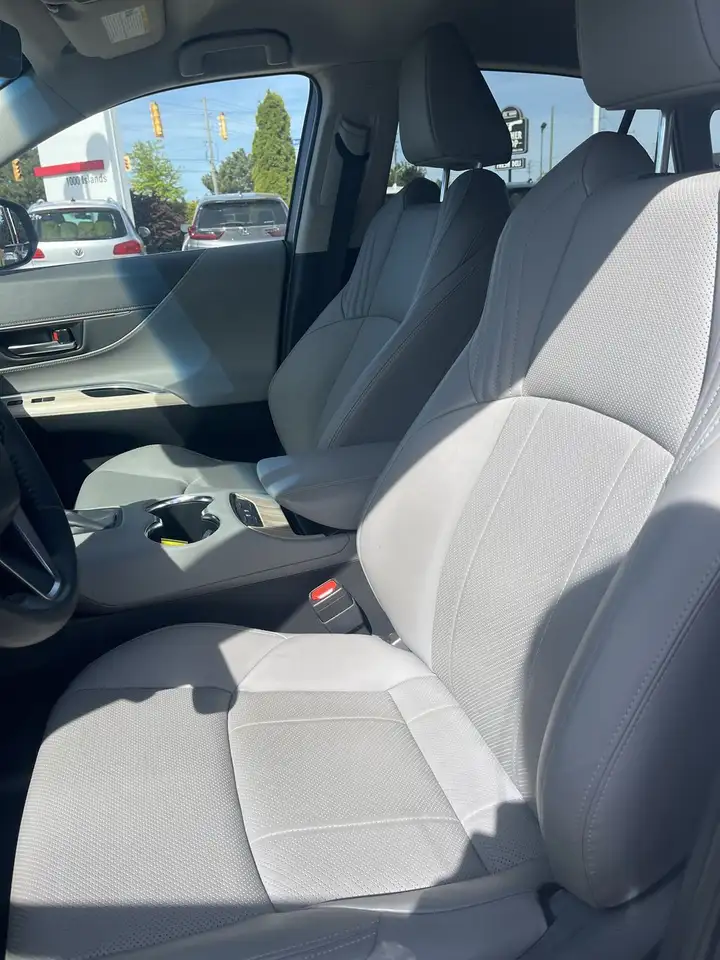Toyota Venza снимка Toyota Venza