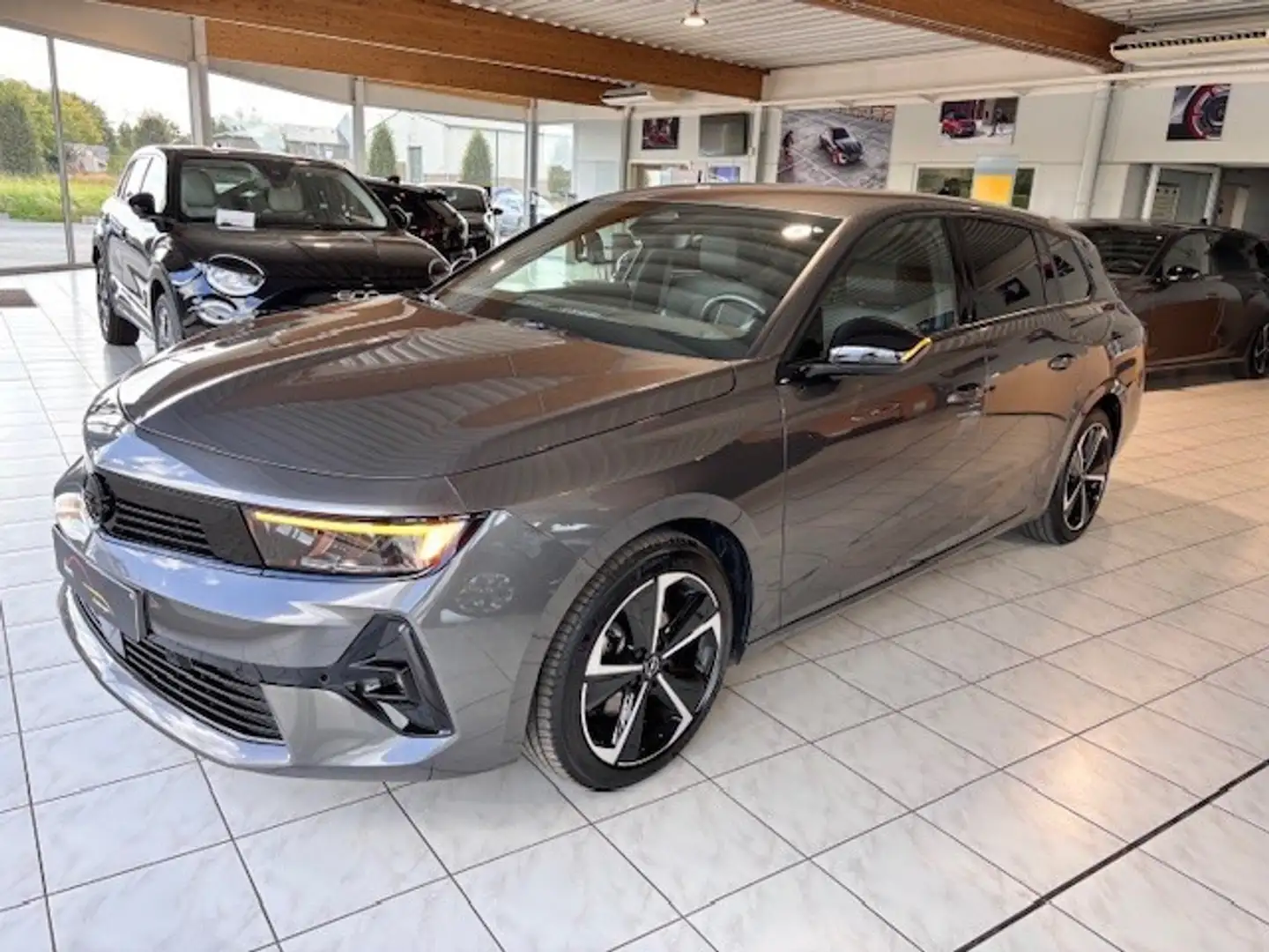 Opel Astra Sports Tourer GS-Line 130PK/GPS/360°Camera/Carplay Gris - 1