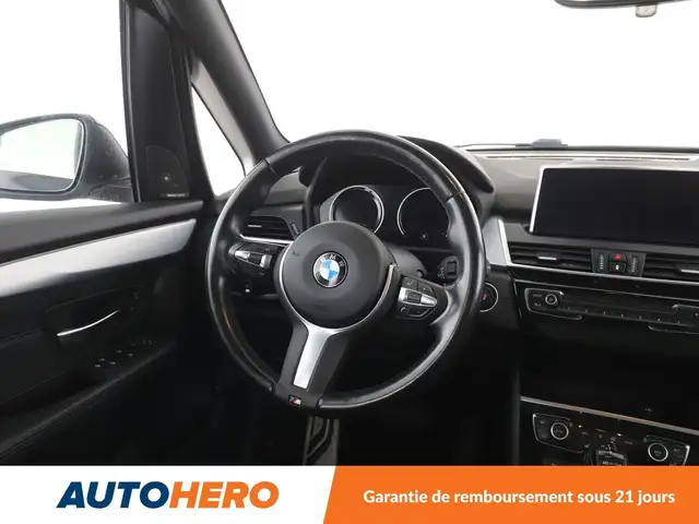 BMW 2 Series view 13