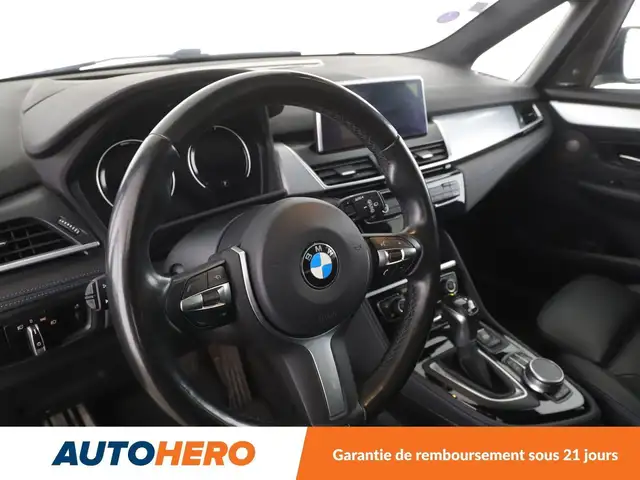 BMW 2 Series view 11