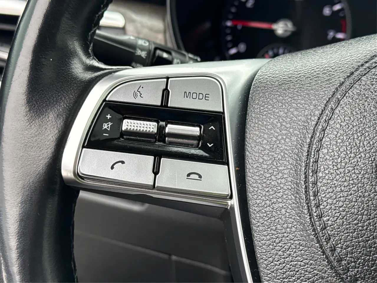 Kia Telluride снимка Kia Telluride