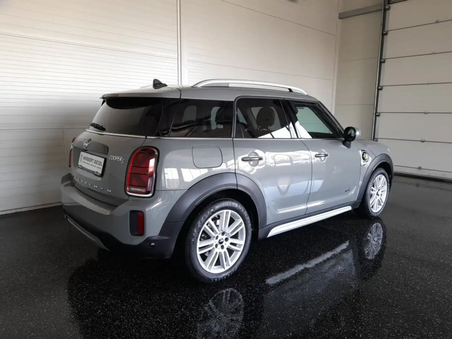 MINI Countryman C LASSIC TRIM PHEV 4x4 Aut *18 ZOLL / VOLL-LED + FLA / ACC / E-SITZE + MEM. / VOLLLEDER / KAMERA / KEYLESS* Grau - 2