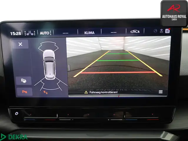 Cupra Leon view 14