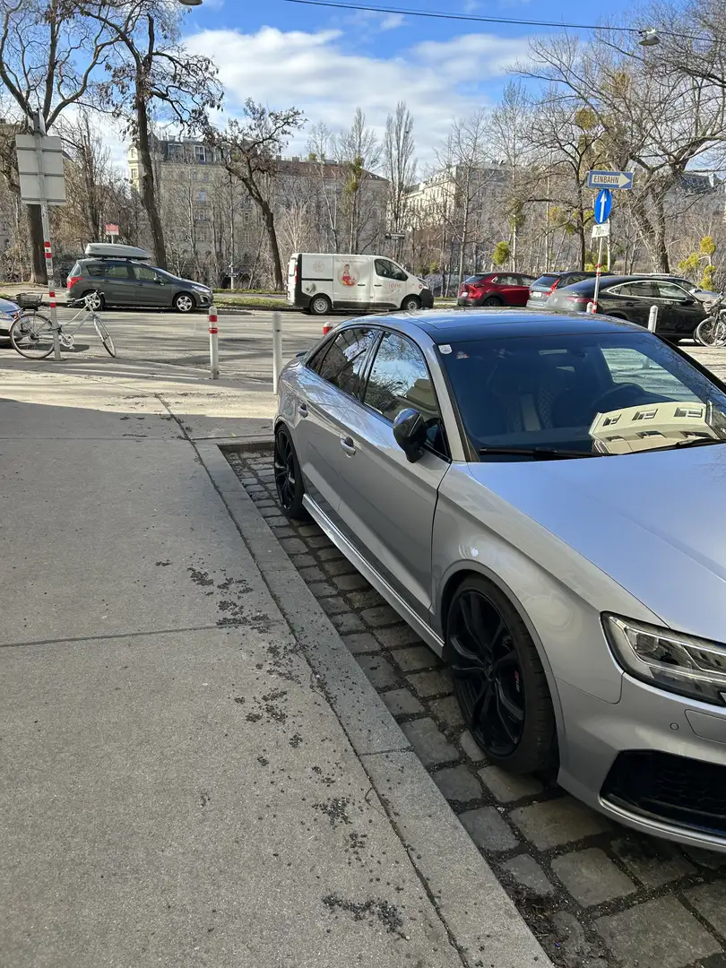 Audi RS3 SB 2,5 TFSI quattro S-tronic - 1