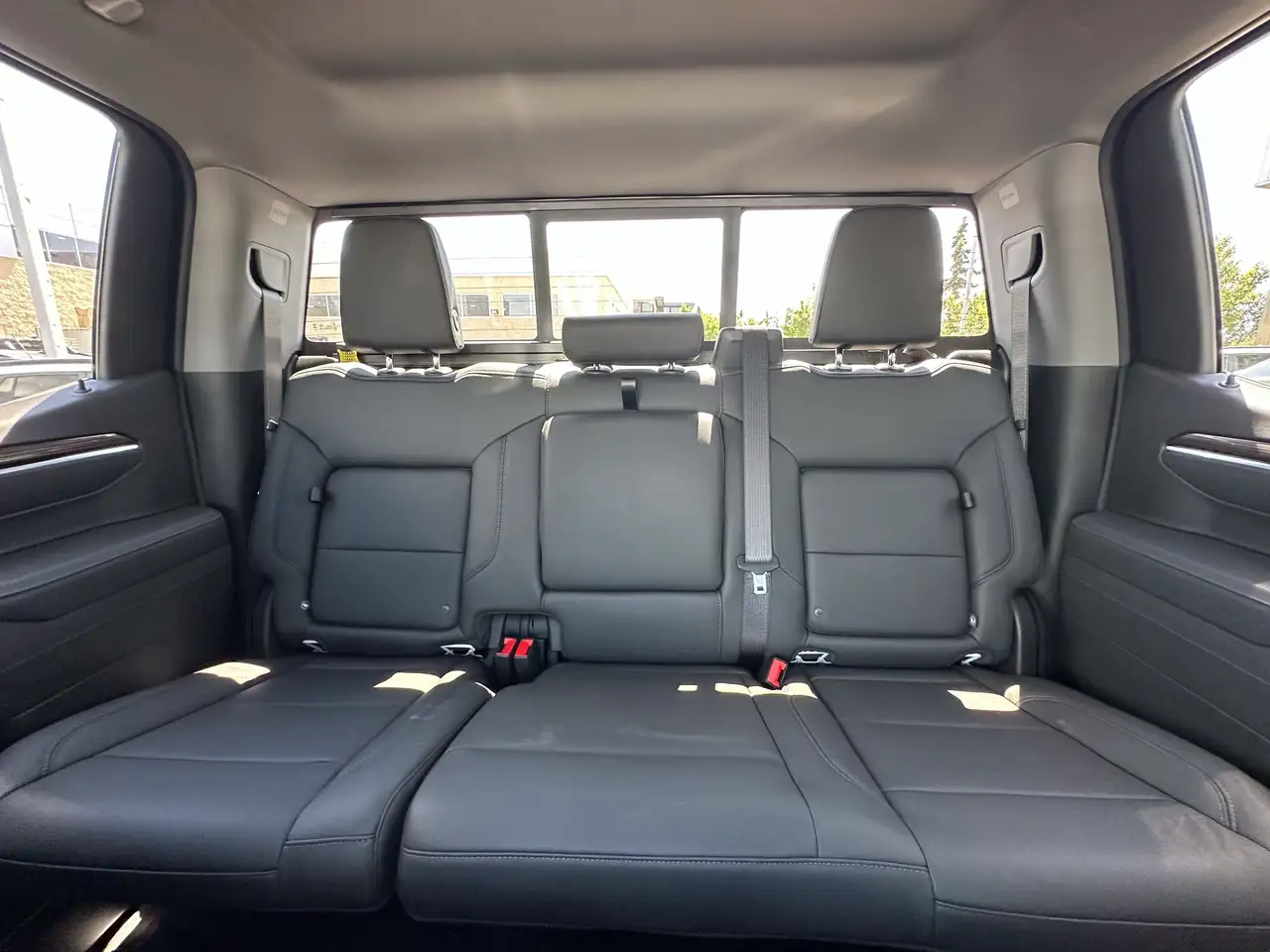 Chevrolet Silverado 1500 photo Chevrolet Silverado 1500