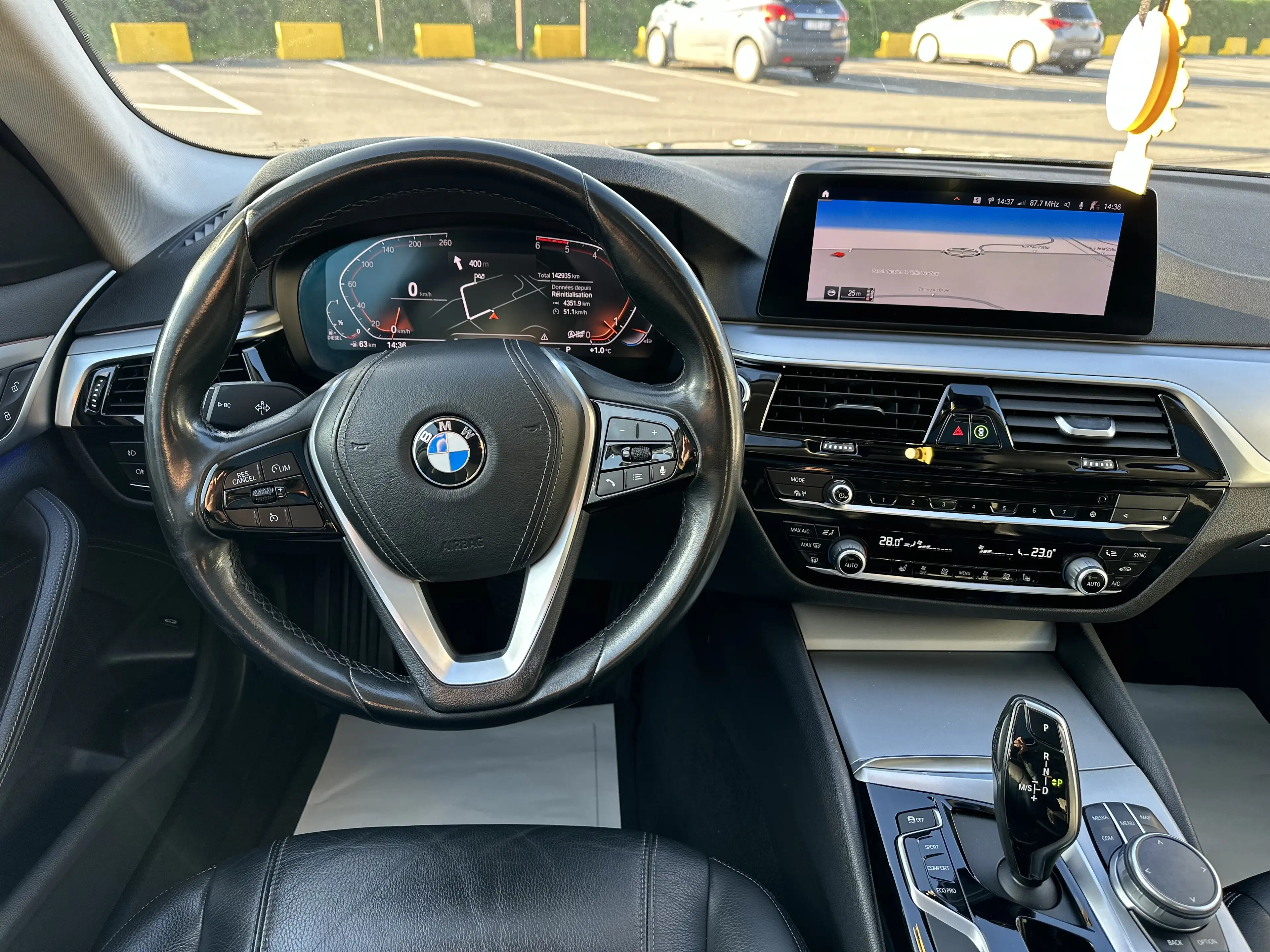 BMW 518 518d HISTORIQUE COMPLET / FULL LED / CAM / — photo 8