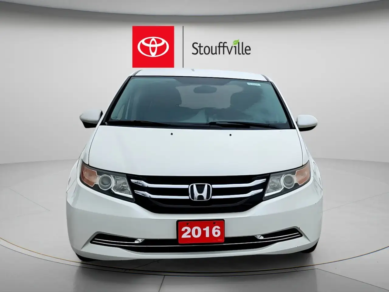 Honda Odyssey снимка Honda Odyssey