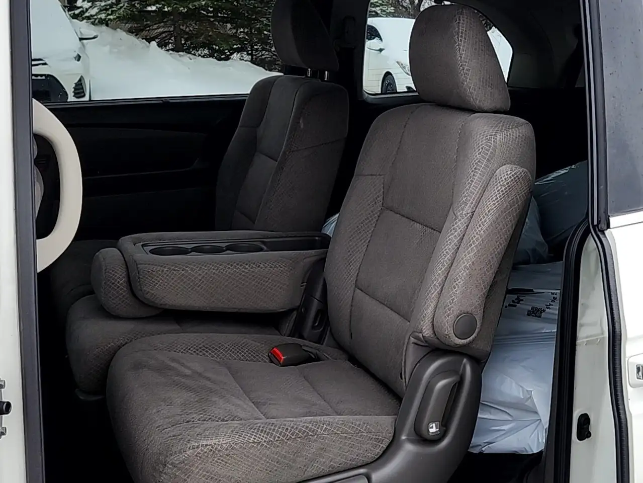 Honda Odyssey снимка Honda Odyssey