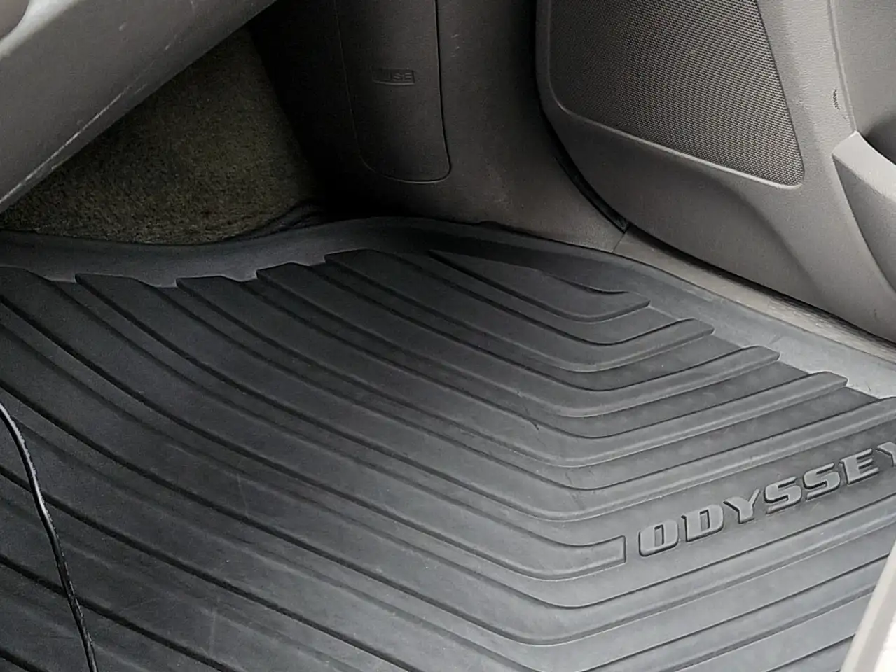 Honda Odyssey снимка Honda Odyssey