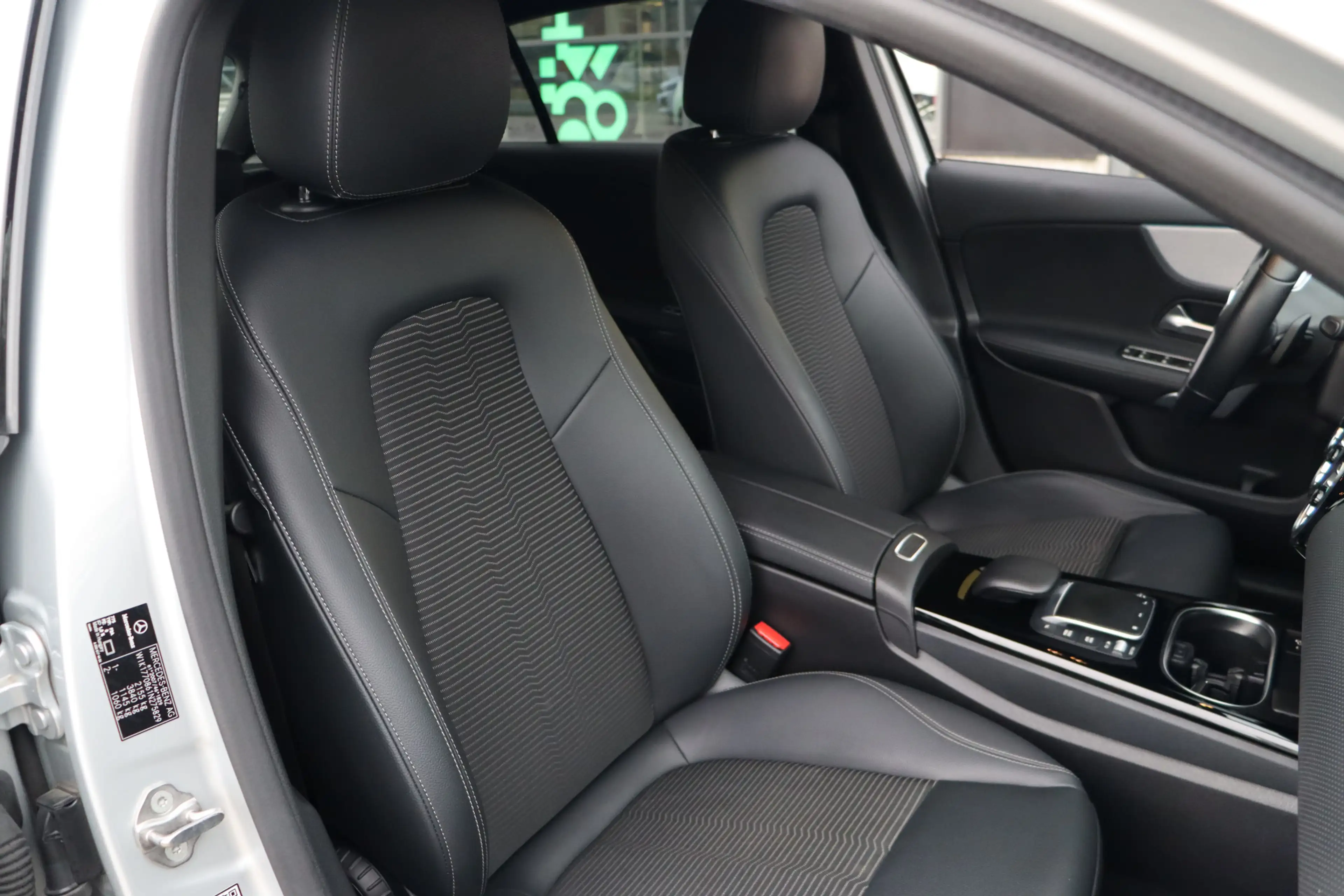 Mercedes-Benz A 250 e | Adap Cruise | Elek. Trekhaak | Sfeerverlichtin — photo 13