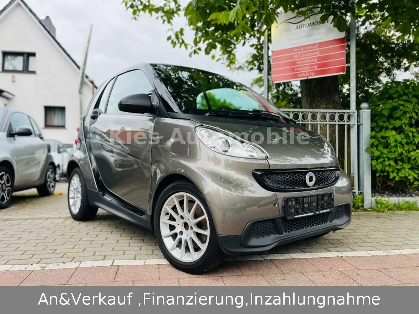 smart forTwo Passion AUTOM/SERVO/KLIMA/PANO/ALU Šedá - 1