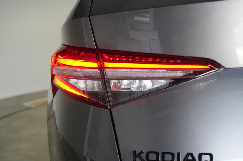Skoda Kodiaq 2.0 TDI 4x4 DSG Sportline LederACC/Pano/K — photo 12