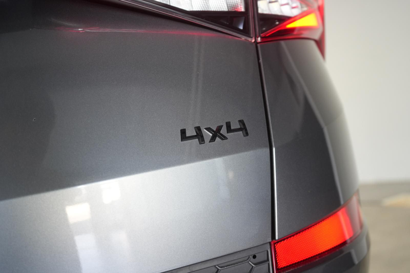 Skoda Kodiaq 2.0 TDI 4x4 DSG Sportline LederACC/Pano/K — photo 13