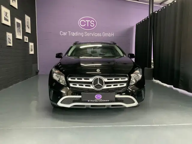 Mercedes-Benz GLA 180 GLA / Business Paket