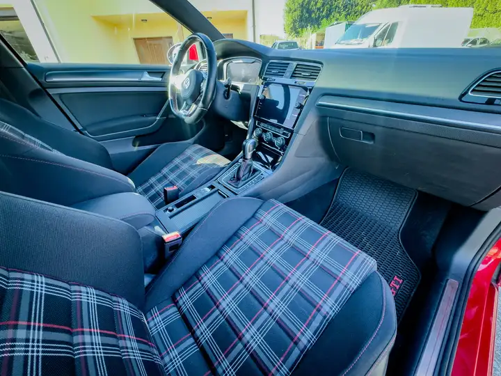 Volkswagen Golf 2019, foto 7