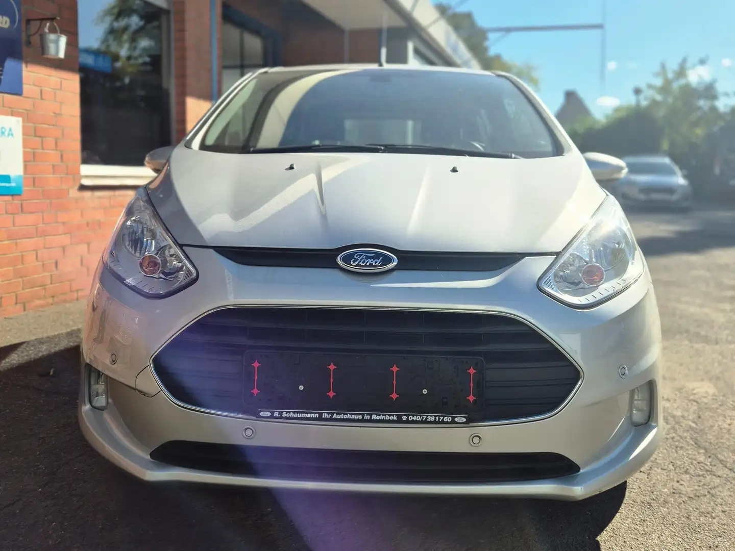 Ford B-Max Sync Edition Silber - 2