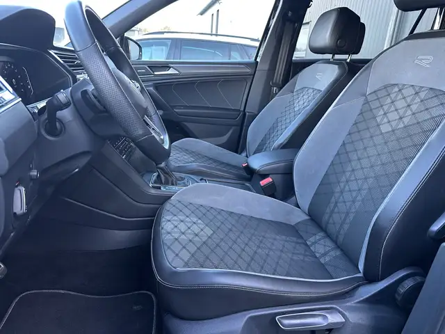 Volkswagen Tiguan Allspace view 9