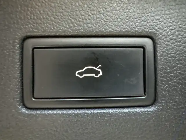 Volkswagen Tiguan Allspace view 7