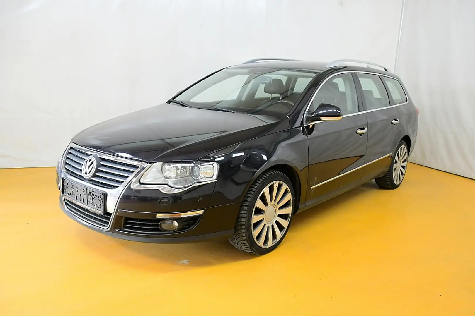 Volkswagen Passat Variant Highline TDI DPF 4Motion Black - 1