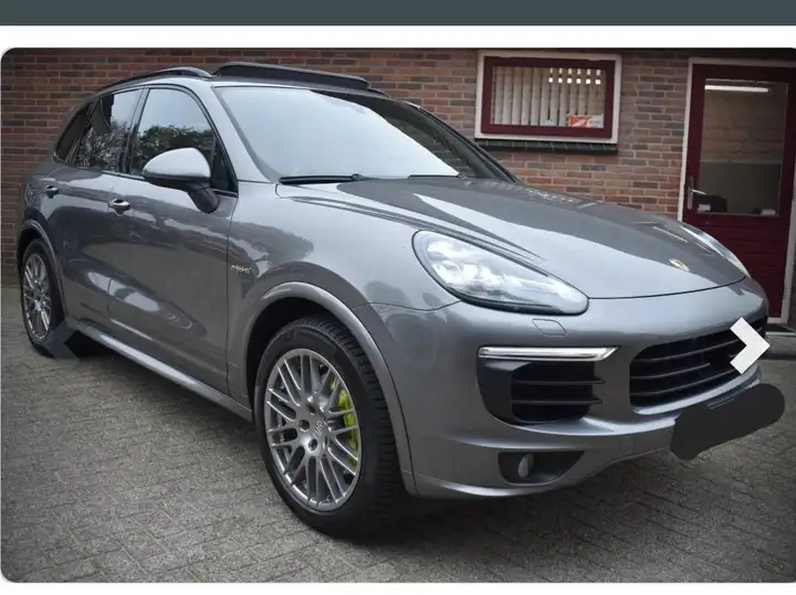 Porsche Cayenne S E-Hybrid (92AAE1) 2015, foto 5