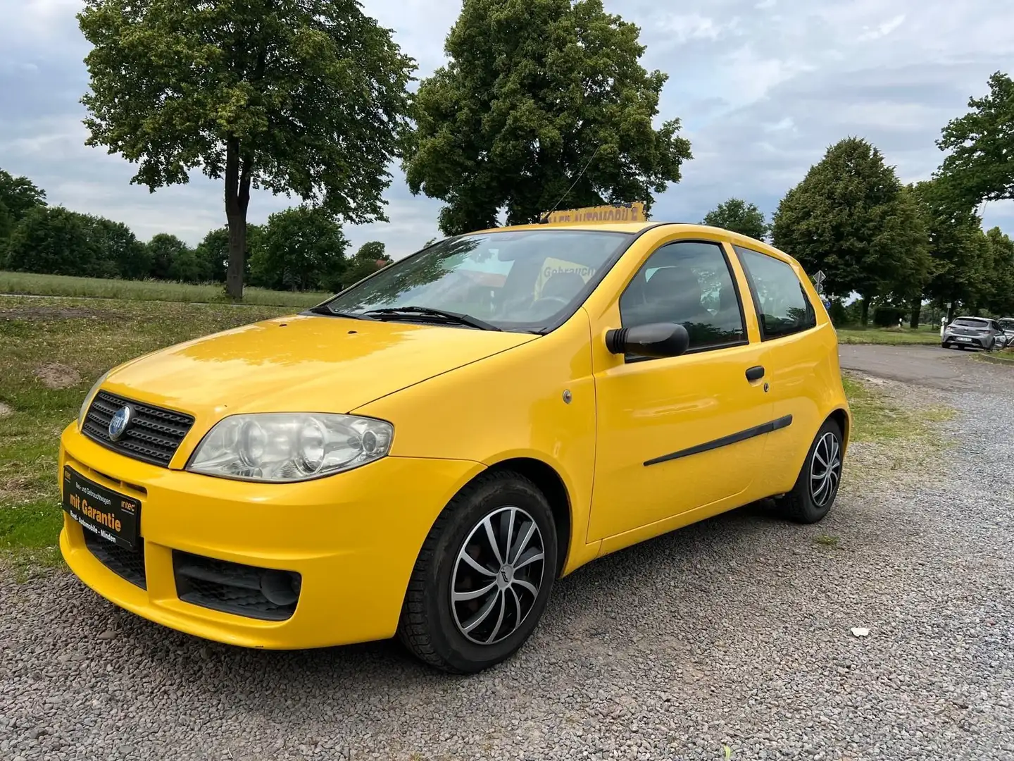 Fiat Punto 1.2 8V*TÜV NEU*2Hd*62Tkm*Garantie* Yellow - 1