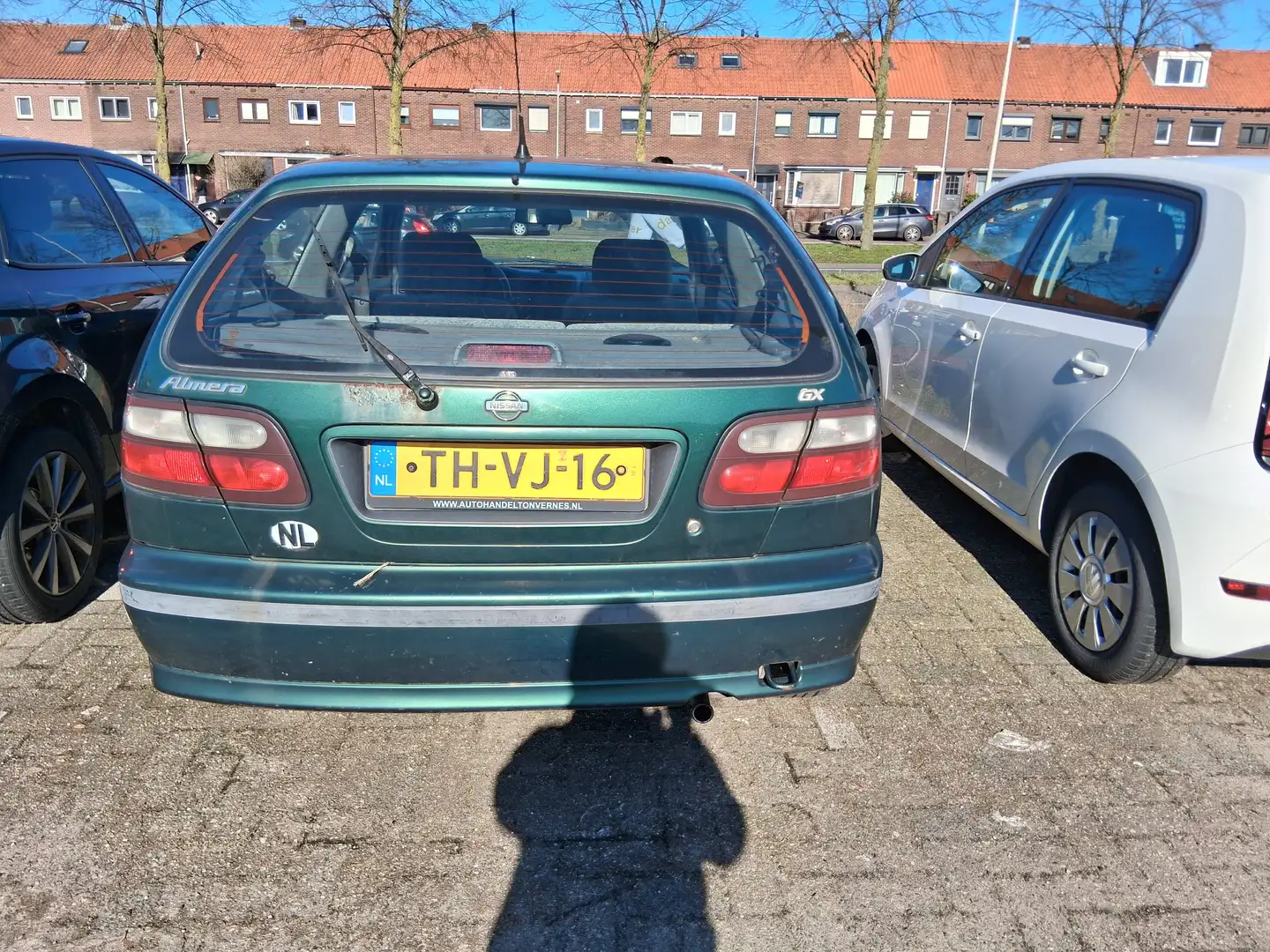 Nissan Almera Almera 1.4 GX Grün - 1