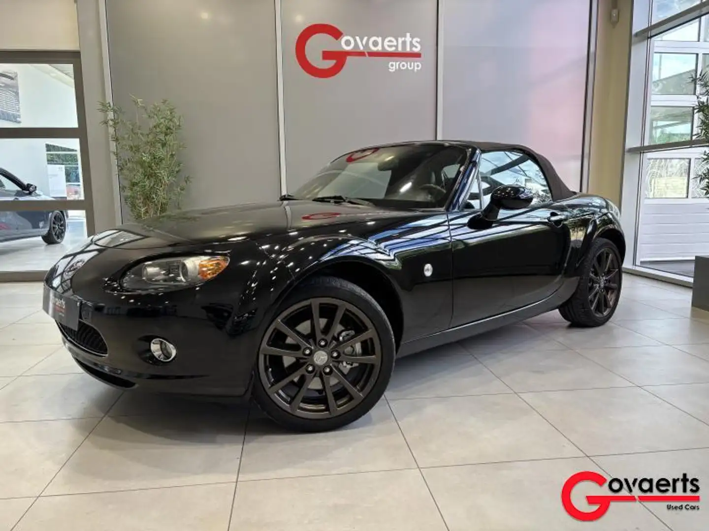 Mazda MX-5 1.8L MIATA 126PK 5MT Zwart - 1