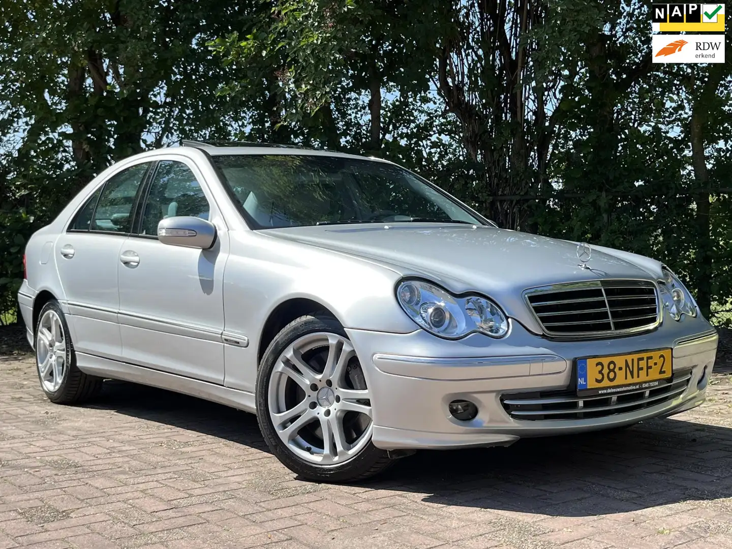 Mercedes-Benz C 350 Avantgarde 4-Matic Chique uitvoeren en BomVol Gris - 1