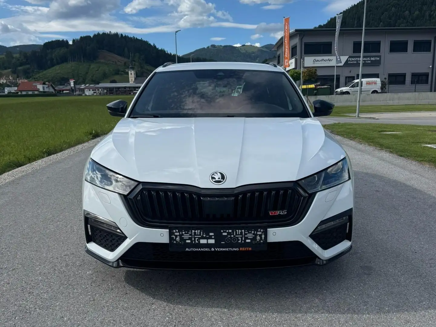 Skoda Octavia RS 2.0TDI DSG RS-Exklusiv Weiß - 2