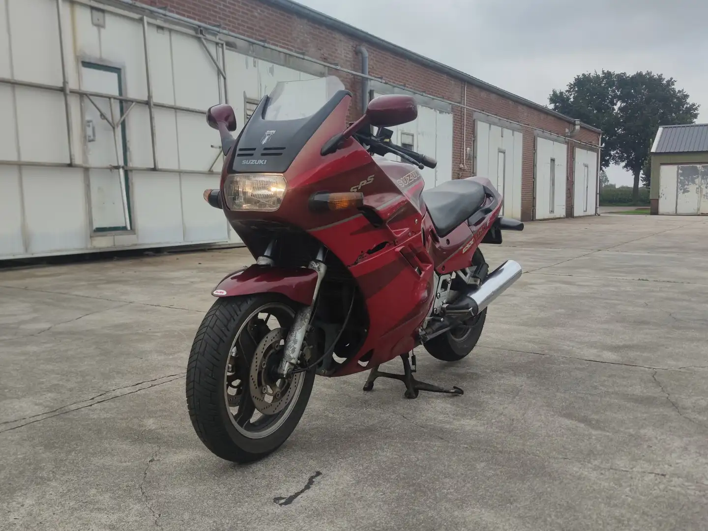 Suzuki GSX 1100 GSX 1100 F Rood - 1
