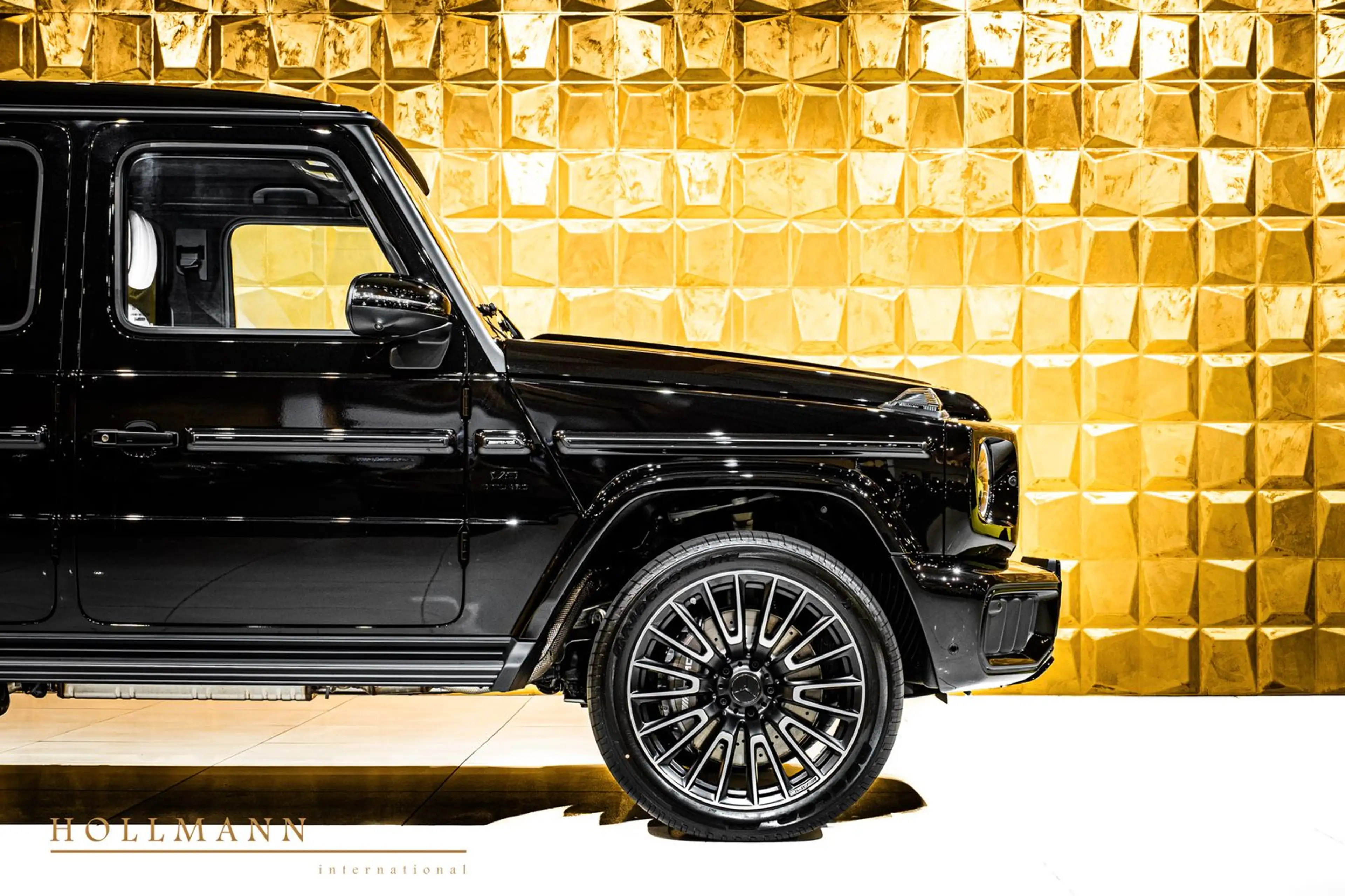 Mercedes-Benz G 63 AMG + FACELIFT + CARBON + TV + MY2027 — photo 10