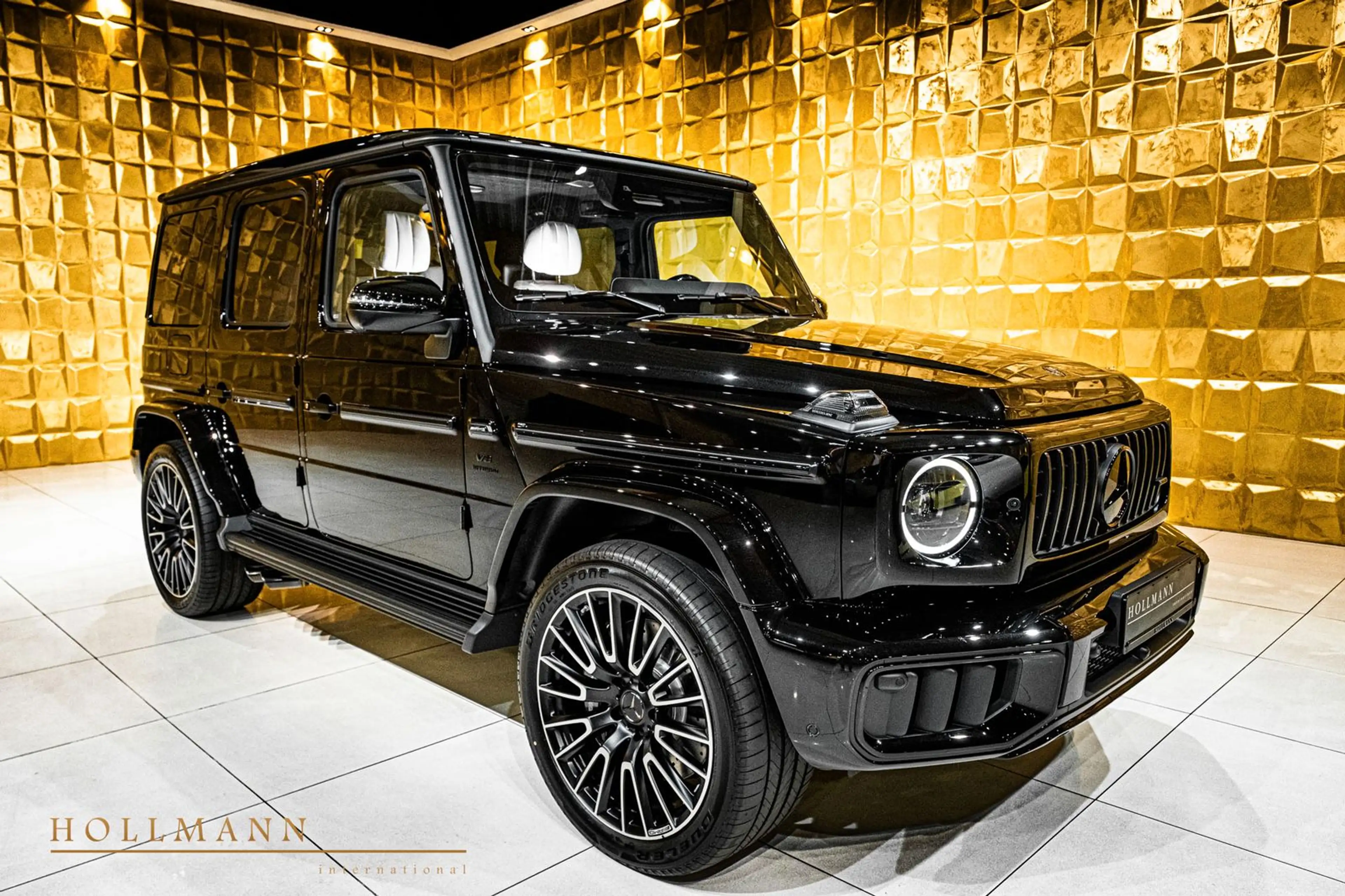 Mercedes-Benz G 63 AMG + FACELIFT + CARBON + TV + MY2027 — photo 2