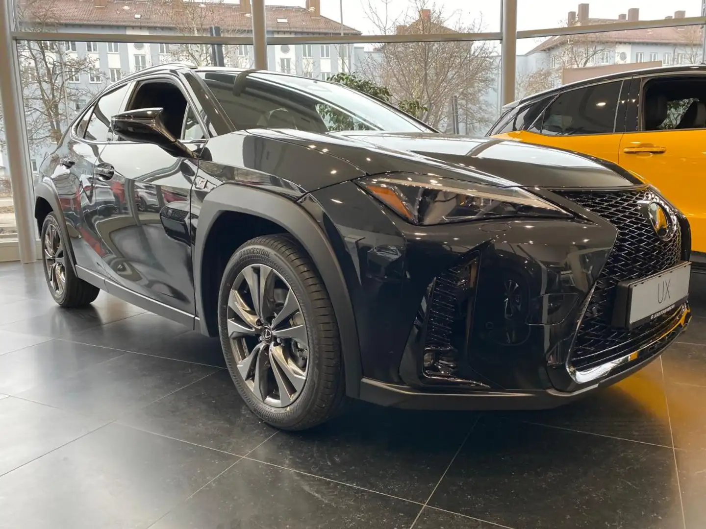 Lexus UX 300h ❤️💥F Sport Design❤️💥 Silber - 1