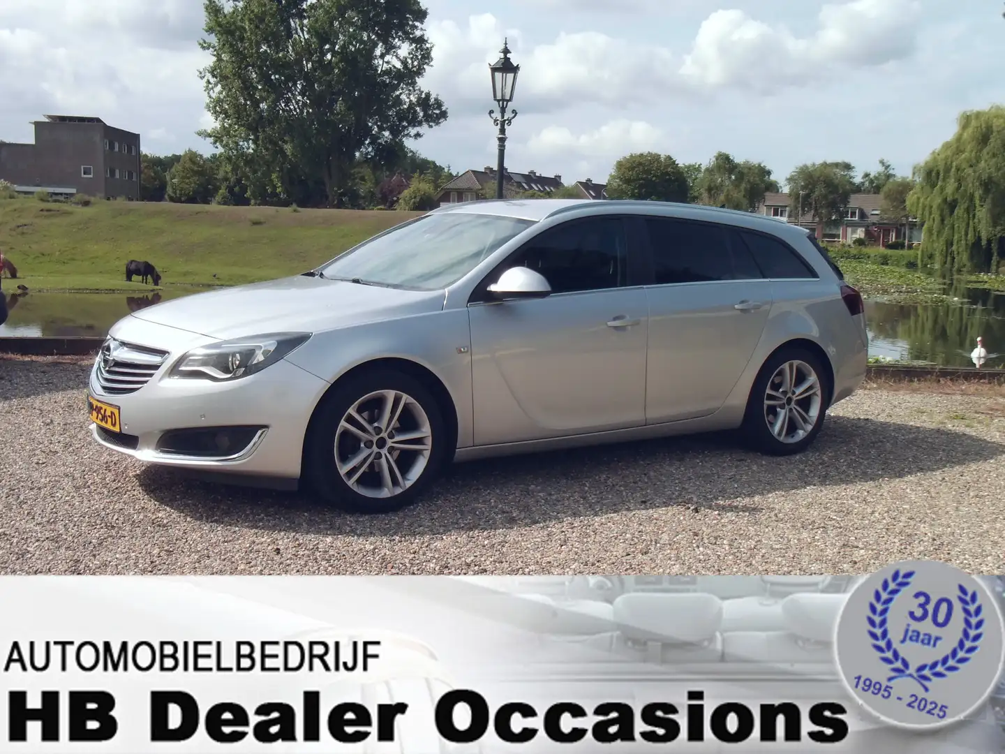 Opel Insignia Sports Tourer 2.0 CDTI-6 bak- EcoFLEX Business+ Gris - 1