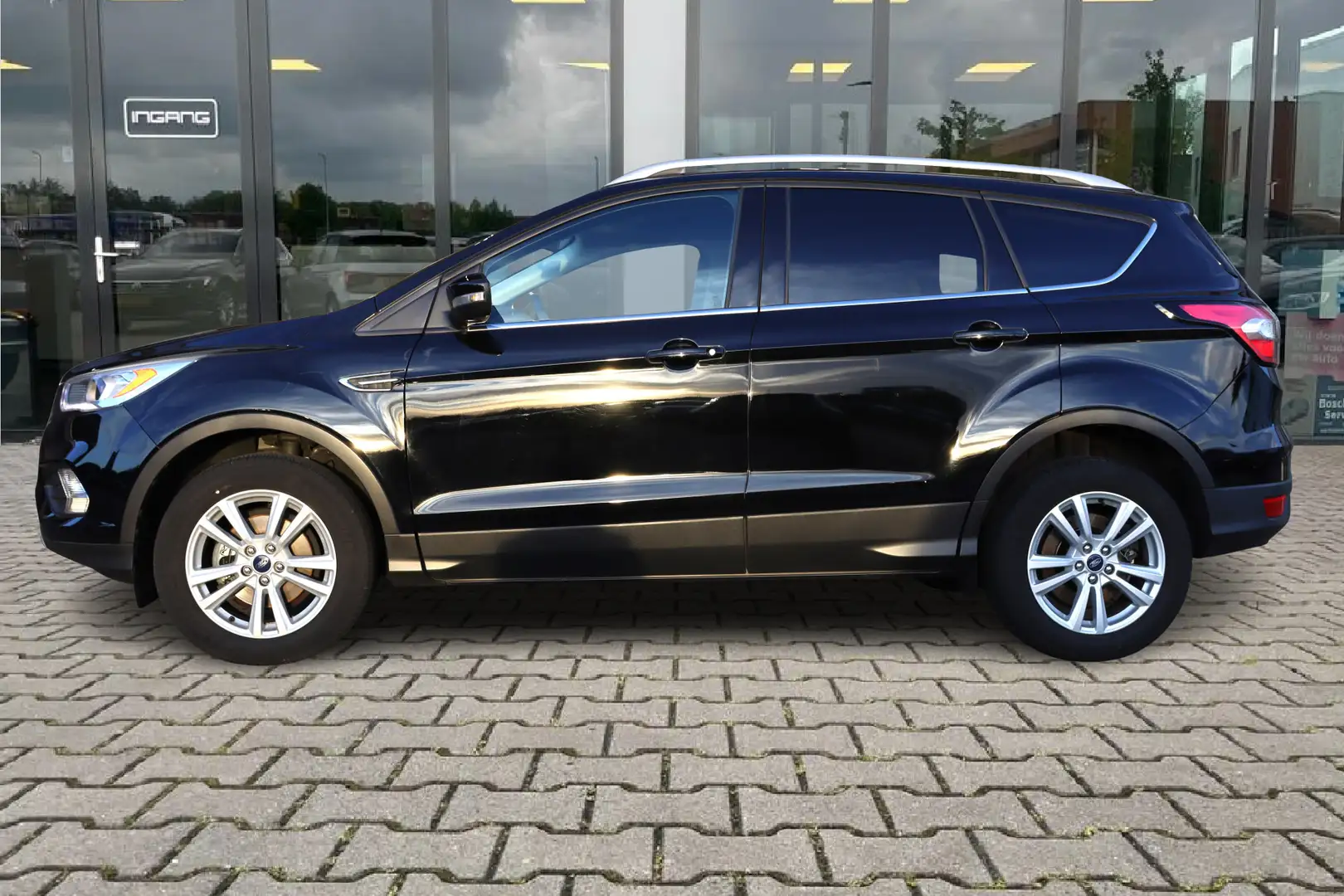 Ford Kuga 1.5 EcoBoost Trend Ultimate | Cruise | Carplay | T Zwart - 2
