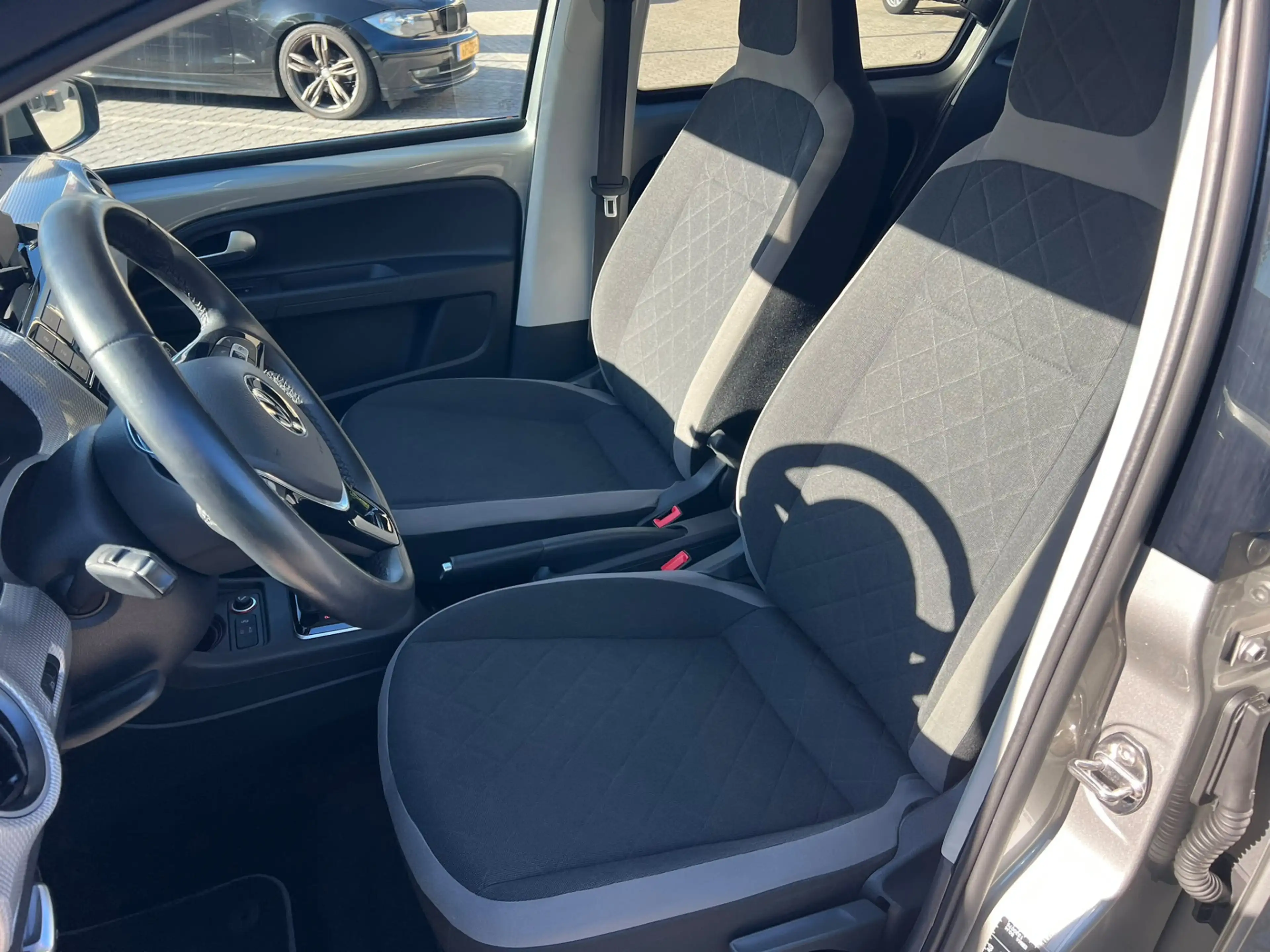 Volkswagen e-up! e-up! SOH 93% cruise, stoelverw, airco, pdc — photo 19