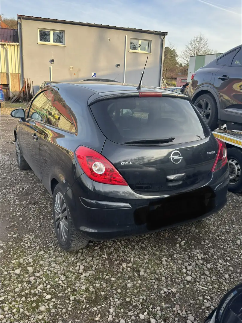 Opel Corsa - 2